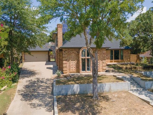 817  Shady Lake Drive , Bedford Texas 76021