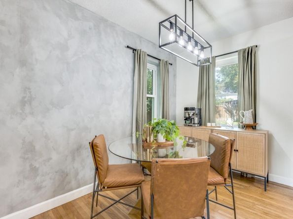 2217  Longwood Lane , Dallas Texas 75228