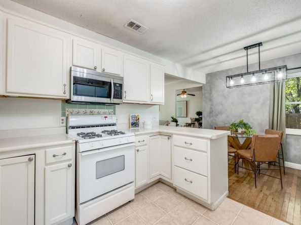 2217  Longwood Lane , Dallas Texas 75228