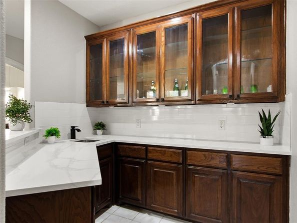 730  Peco Street , Lantana Texas 76226