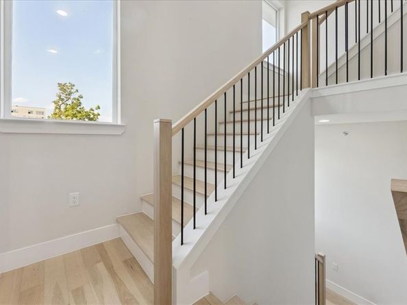 1512  Seegar Street  101, Dallas Texas 75215