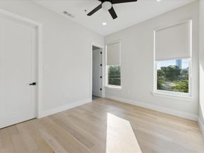 1512  Seegar Street  101, Dallas Texas 75215