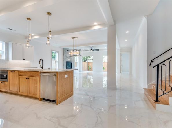 6631  Tyree Street , Dallas Texas 75209