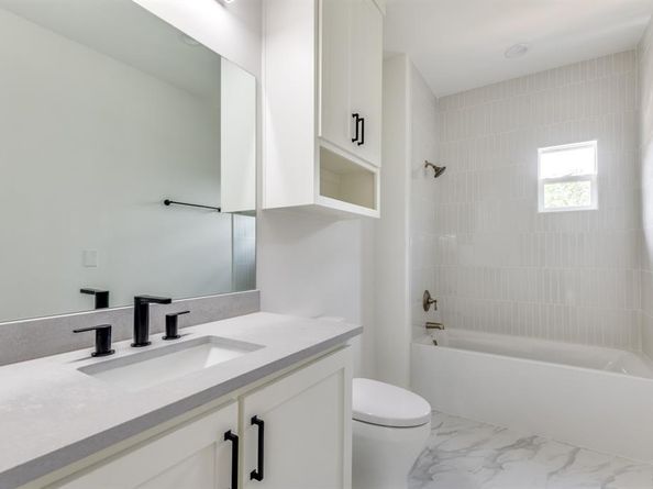 6631  Tyree Street , Dallas Texas 75209