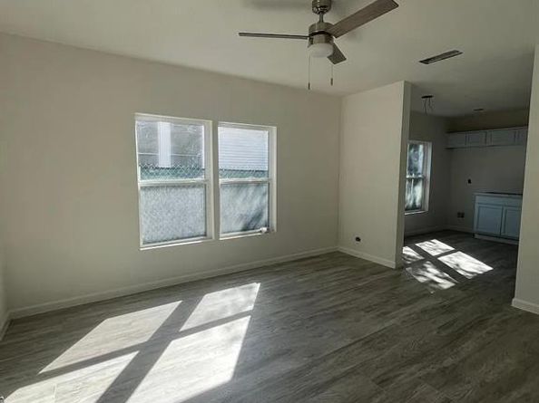 2851  Casey Street , Dallas Texas 75215