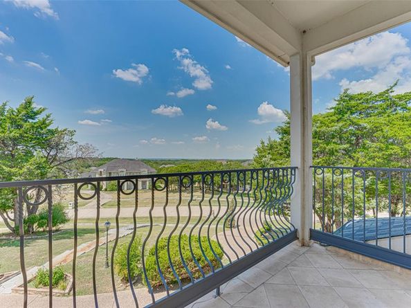 324  La Reata Court , Cedar Hill Texas 75104