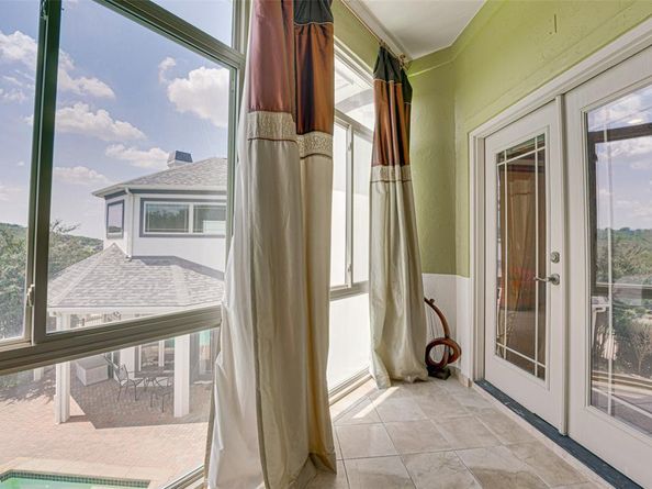 324  La Reata Court , Cedar Hill Texas 75104