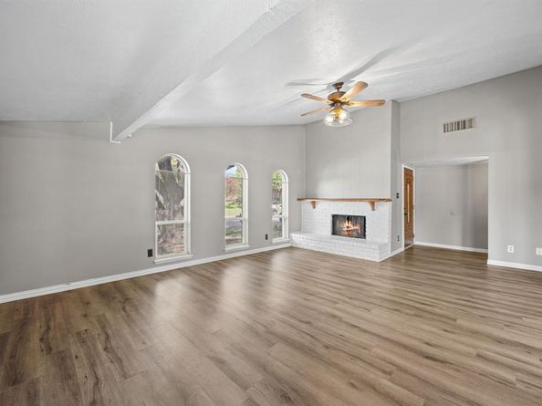 3310  Meadow Oaks Drive , Garland Texas 75043