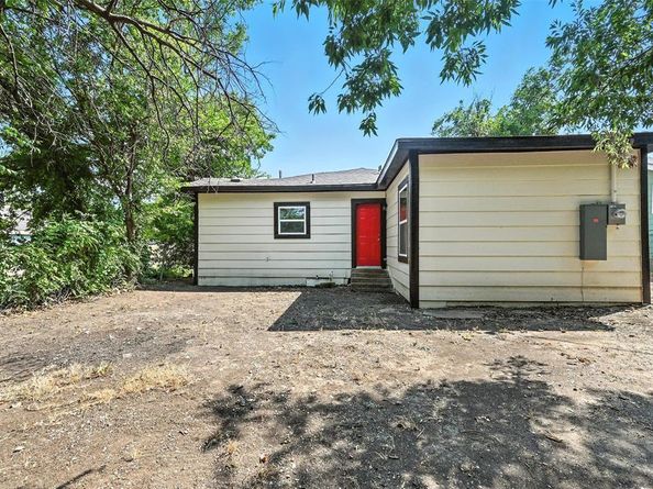 2837  Avenue A  , Fort Worth Texas 76105
