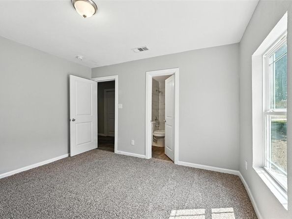 2837  Avenue A  , Fort Worth Texas 76105