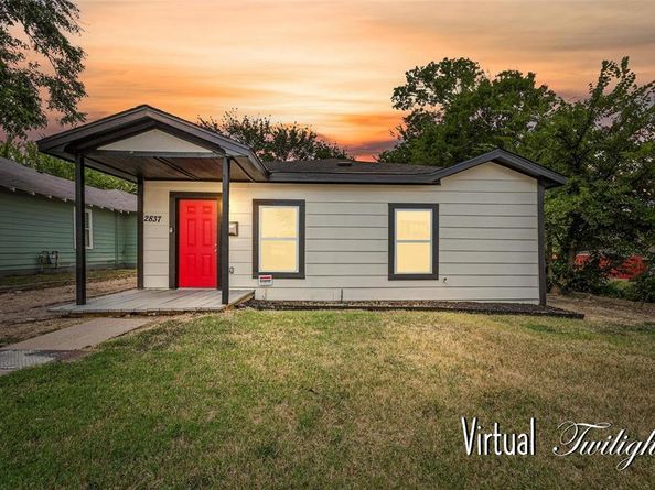 2837  Avenue A  , Fort Worth Texas 76105