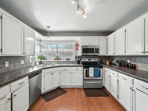 1204  Princess Lane , Hurst Texas 76053