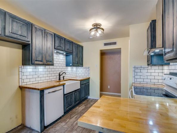 4210  Mayflower Drive , Garland Texas 75043