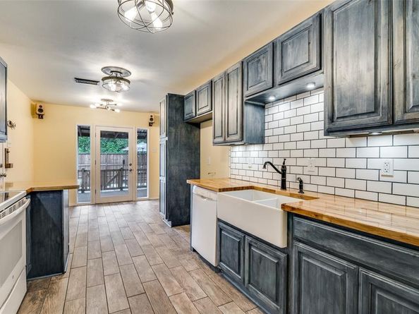 4210  Mayflower Drive , Garland Texas 75043