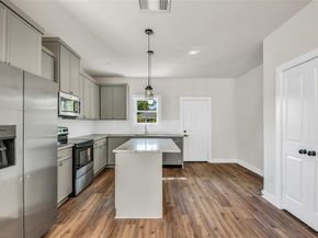 1606  College Avenue , Fort Worth Texas 76104