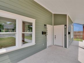 1606  College Avenue , Fort Worth Texas 76104