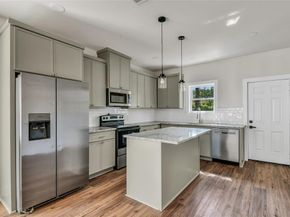 1606  College Avenue , Fort Worth Texas 76104