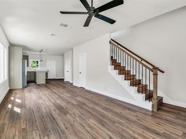 1606  College Avenue , Fort Worth Texas 76104