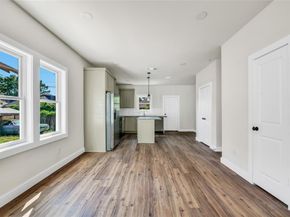 1606  College Avenue , Fort Worth Texas 76104