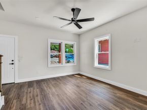 1606  College Avenue , Fort Worth Texas 76104