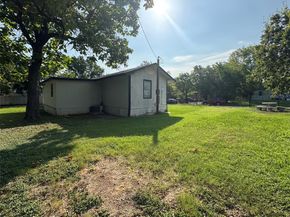 509  Youngstown Street  4, Dallas Texas 75253