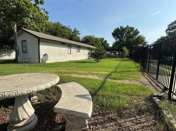 509  Youngstown Street  4, Dallas Texas 75253