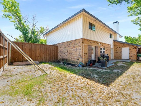 2633  Via Cordova  , Carrollton Texas 75006