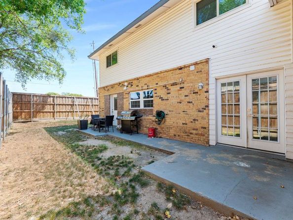 2633  Via Cordova  , Carrollton Texas 75006