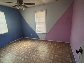 918  Local Vista Drive , Dallas Texas 75217