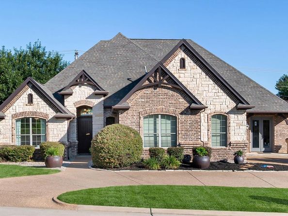 3301  Vista Lake Circle , Mansfield Texas 76063