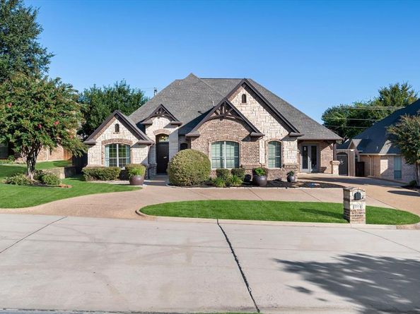 3301  Vista Lake Circle , Mansfield Texas 76063