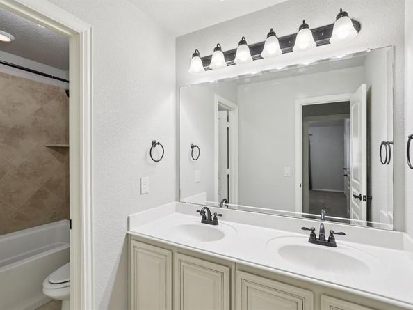640  Tierra Vista Way , Fort Worth Texas 76131