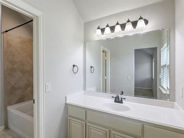 640  Tierra Vista Way , Fort Worth Texas 76131