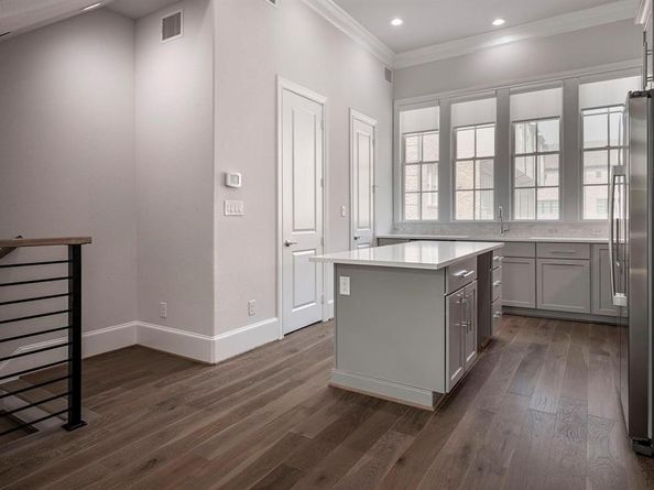 4112  Runyon Road , Addison Texas 75001