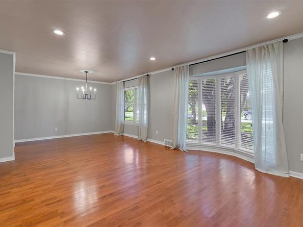 9856  Shoreview Road , Dallas Texas 75238