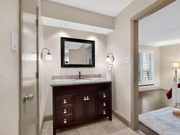 2627  Lakehill Lane , Carrollton Texas 75006
