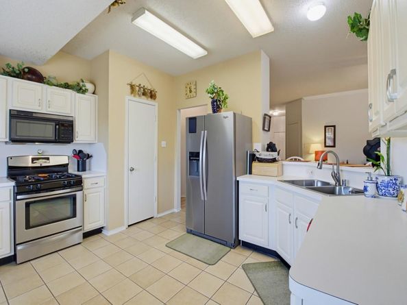 2065  Candlewood Circle , Lewisville Texas 75067