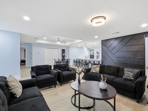3407  Chicago Street , Dallas Texas 75212