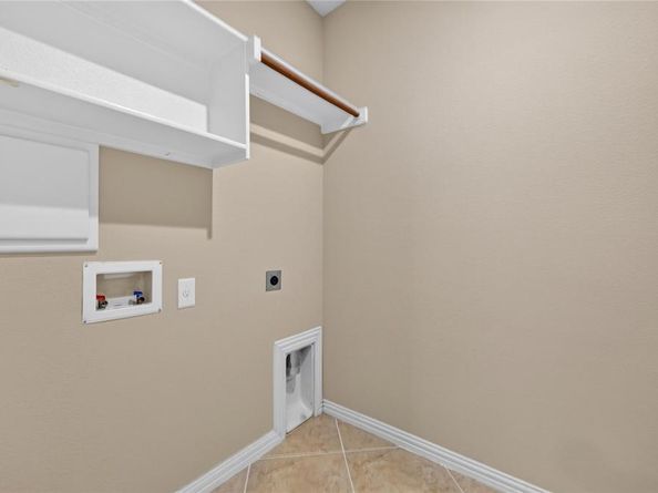 1049  Chickasaw Drive , Carrollton Texas 75010