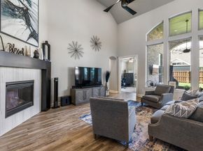 1702  Sycamore Peak Trail , Arlington Texas 76005
