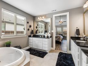 1702  Sycamore Peak Trail , Arlington Texas 76005
