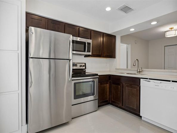 4777  Cedar Springs Road  3E, Dallas Texas 75219