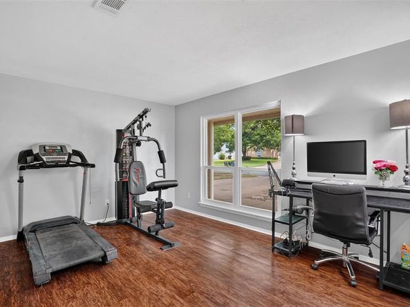 5016  Saint Lawrence Road , Fort Worth Texas 76103