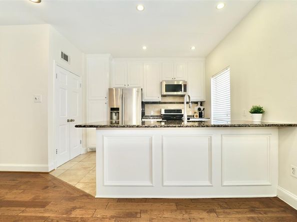 407  Josephine Street , Dallas Texas 75246