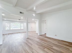 5808  Wales Avenue , Fort Worth Texas 76133