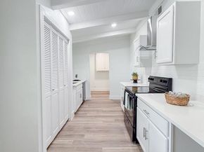 5808  Wales Avenue , Fort Worth Texas 76133