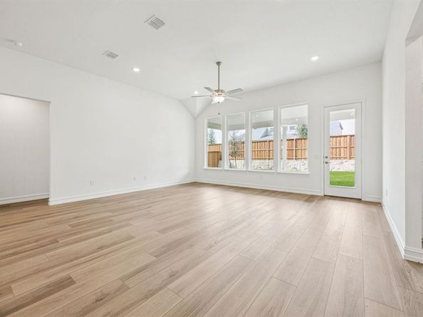 11161  Roxburgh Road , Fort Worth Texas 76052