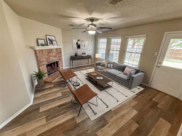 2549  Pilgrim Rest Drive , Dallas Texas 75237