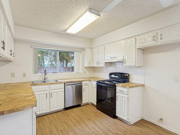 7205  Southridge Trail , Fort Worth Texas 76133