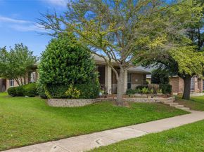 1707 W Venus Drive , Lancaster Texas 75134